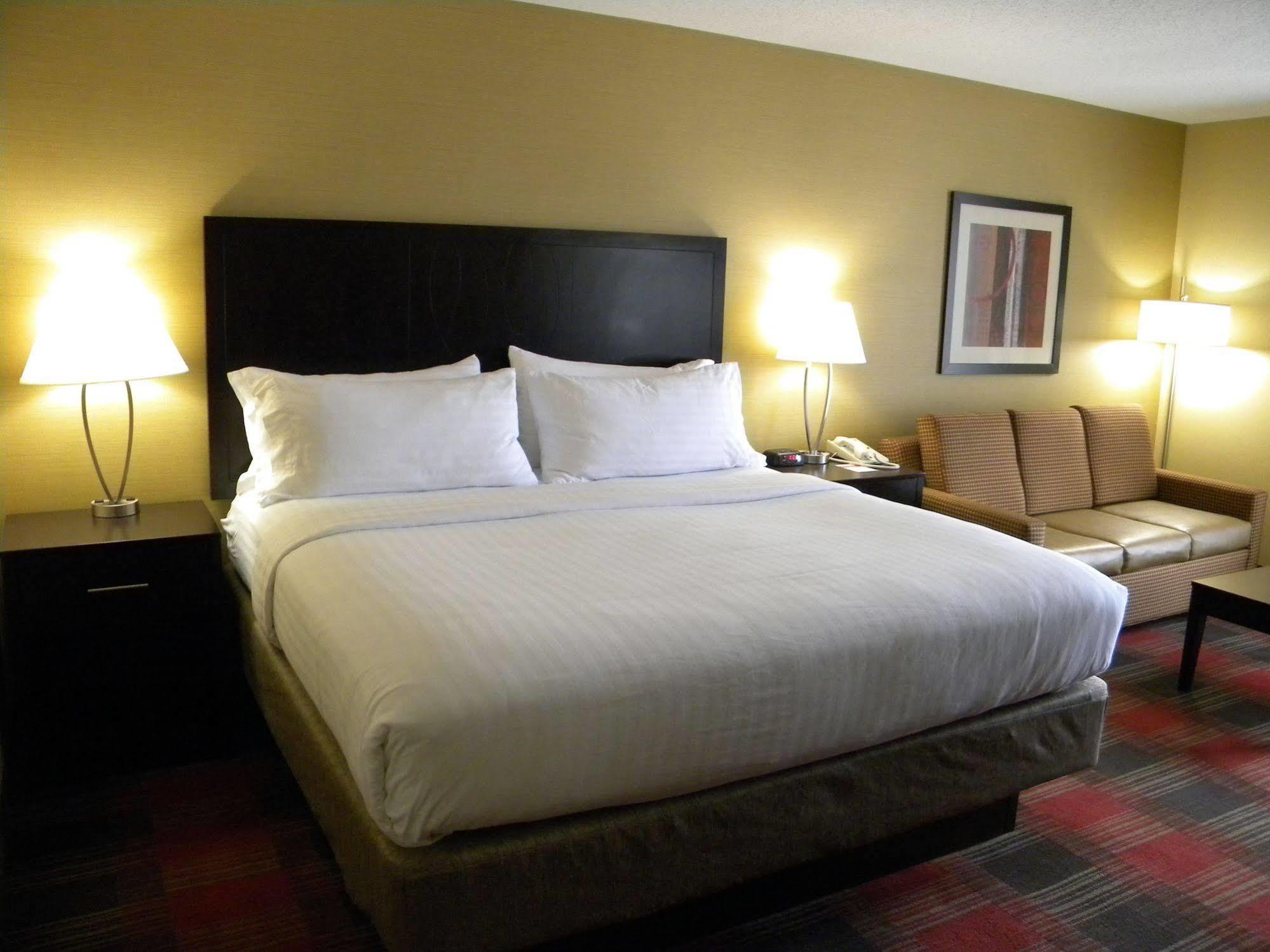 Holiday Inn Express Hotel & Suites Bowling Green By Ihg Ngoại thất bức ảnh